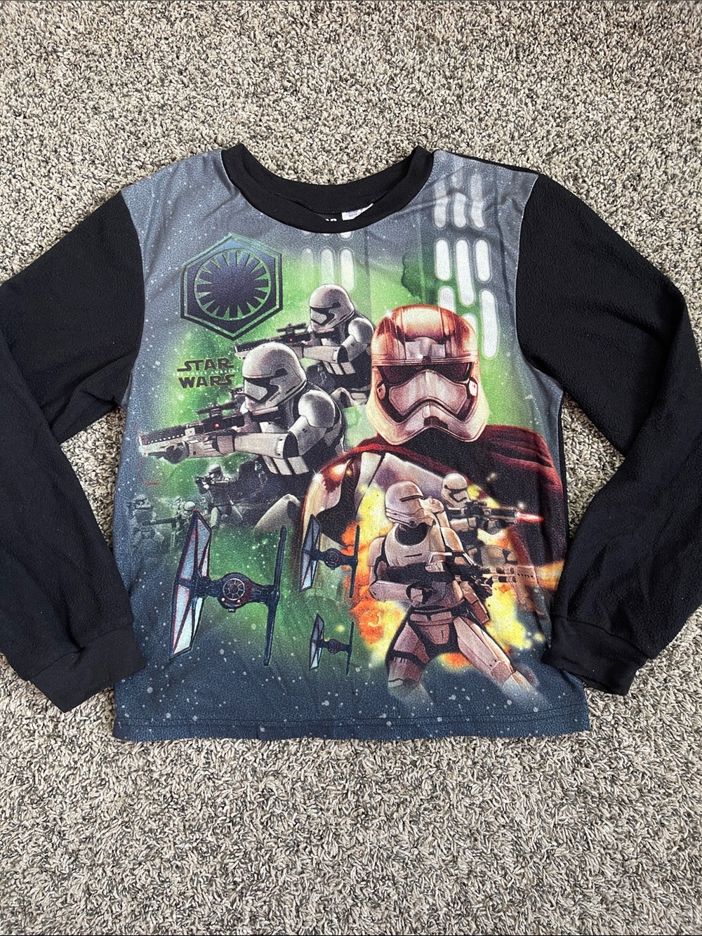 Boys Star Wars PJ top size 14/16